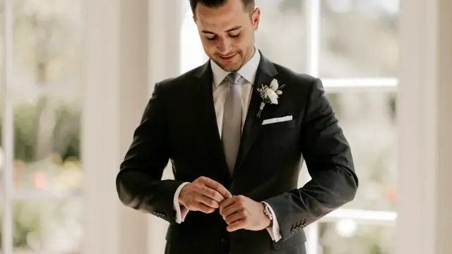 Tipps für das perfekte Bräutigam-Outfit zur Eheschließung am Samstag