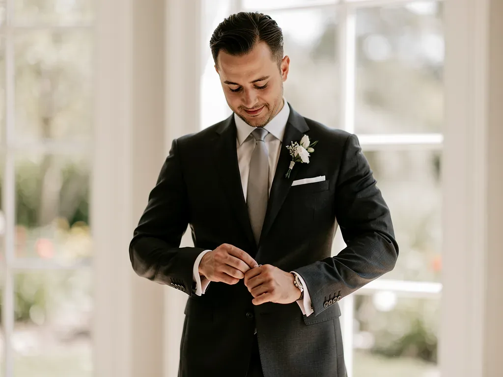 Tipps für das perfekte Bräutigam-Outfit zur Eheschließung am Samstag